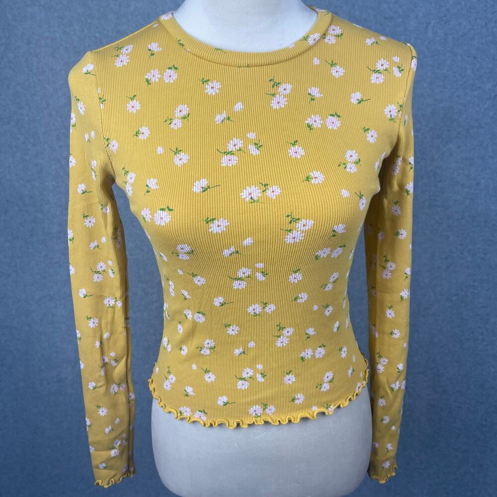 Forever21 Floral Long Sleeve Ribbed Top Size Small